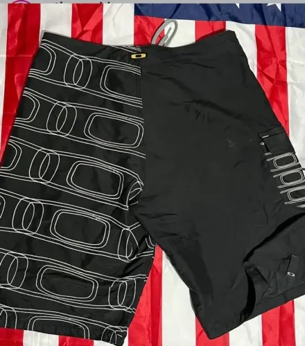 Bermuda Oakley Gascan