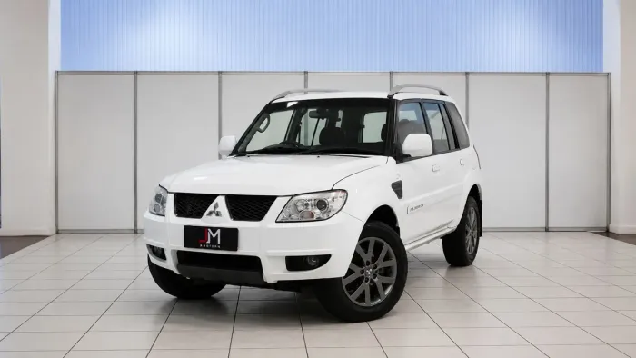 Mitsubishi Pajero TR4 2.0 Flex 16V 4X2 Aut. 2015