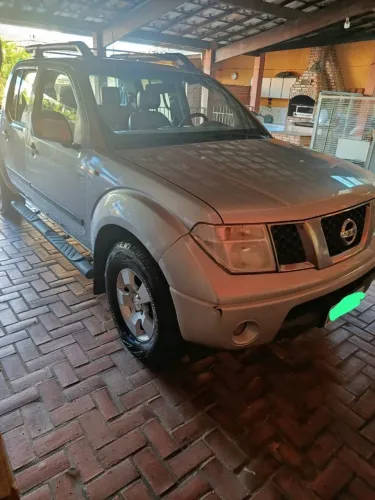 Nissan Frontier LE CD 4X4 2.5 TB Diesel Mec. 2012
