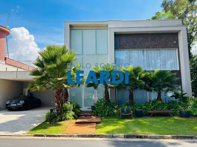 CASA EM CONDOMÍNIO - CONDOMÍNIO ARUJAZINHO 4 - SP
