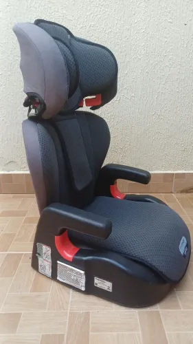 Cadeirinha de criança bebê confortou 250 só chama sim tive interesse *