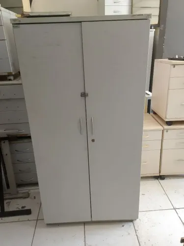 Armário de escritório ou multiuso 