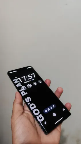 Edge 30 ultra 256gb e 12 RAM