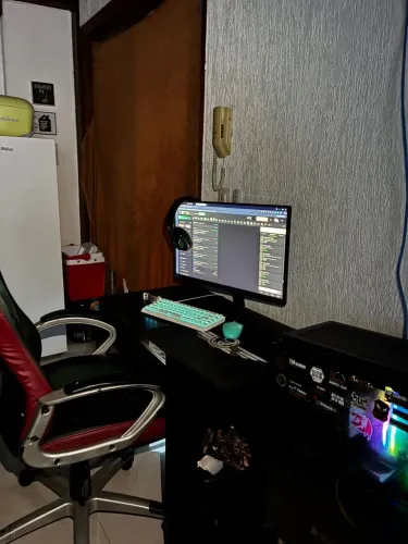 PC Gamer Completo - Ryzen 5 5600x + RX 6600 + Monitor 180Hz