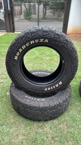 4 Pneus aro 18