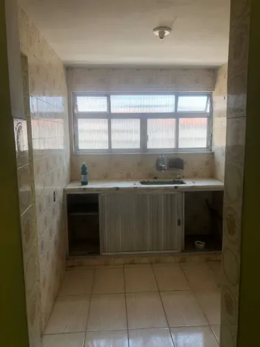 Alugo apartamento