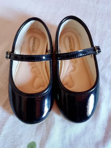 Vende-se par de tênis e sapatilhas perfeitos!