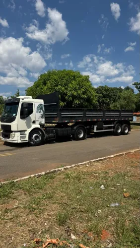 Vendo vm330 carretinha 2 eixos
