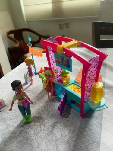Polly Pocket Churrasco Divertido com 3 Pollys + Polly Bicicleta + Polly Patins