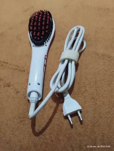 Escova elétrica para chapinha,esquenta até 200 graus.