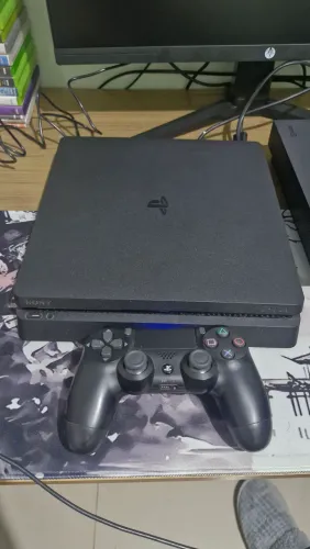 PlayStation 4 slim 500gb