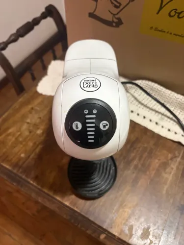 Cafeteira DolceGusto Branca - Nova bem cuidada 110v