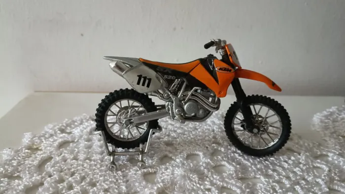 Miniatura moto SX 520 KTM 111