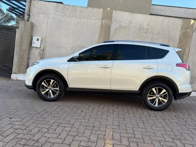 Toyota RAV4 2.0 Top 4X2 16V Aut. 2018