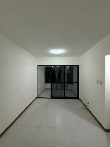 Imóvel para aluguel tem 50 metros quadrados com 1 quarto em Pituba - Salvador - BA