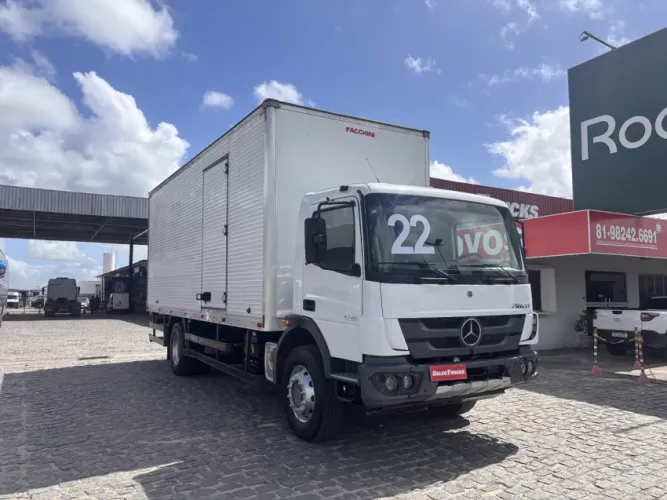 Mercedes-Benz Atego 1719 190 4x2 Baú Caminhão Usado Seminovo.