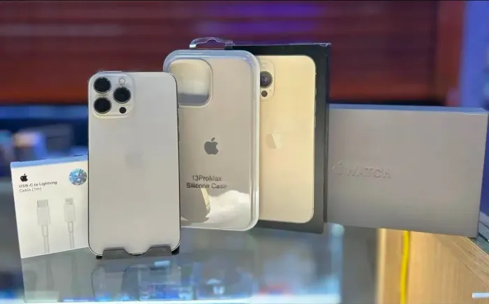 Iphone 13 Pro Max + Smartwhatch
