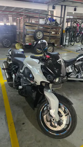 BMW K1300 R muito conservada