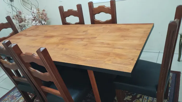 Mesa madeira com caldeiras 