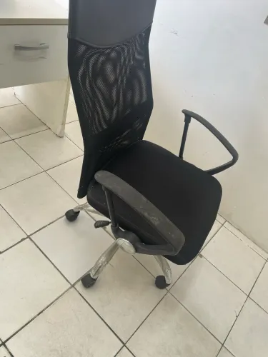 Vendo cadeira de escritório