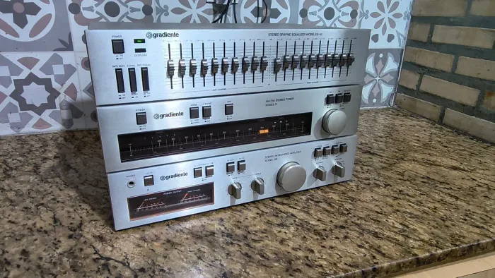 Amplificador Tuner equalizador gradiente
