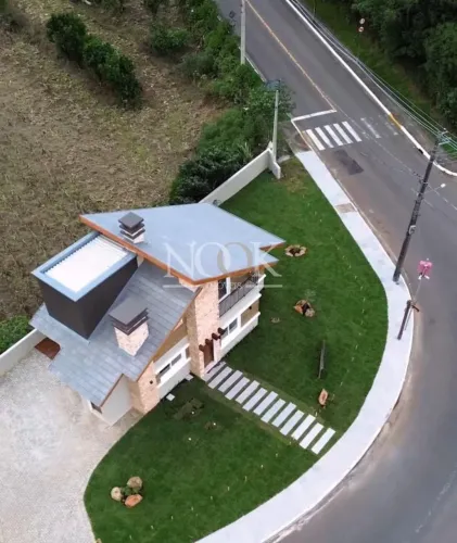 Casa com 2 Suítes