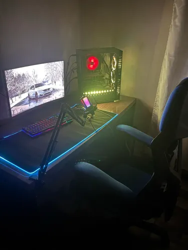 PC GAMER COMPLETO - RTX 5060 Ti 16GB + Ryzen 7 5700X