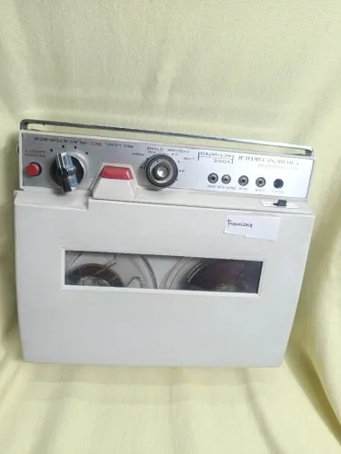 Gravador antigo de rolo crowncorder cva-5001 colecionável funcionando.