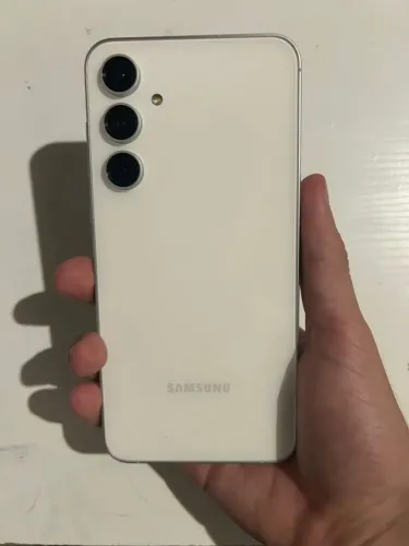 Samsung S23 FE 