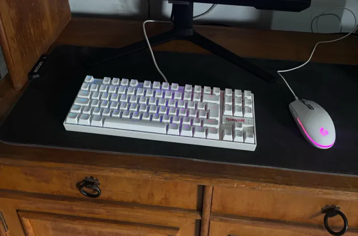 Vendo teclado Red Dragon Kuruma Branco + Mouse Logitech g203 Branco