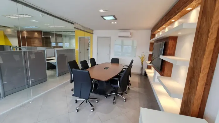 CJTO MOBILIADO, 186M², PRÓXIMO ESTAÇÃO DE METRÔ