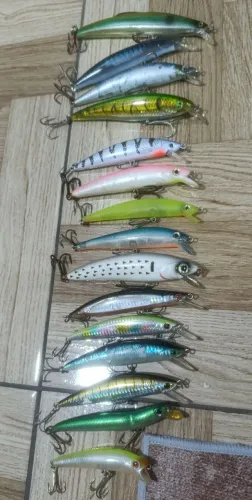 Kit de isca de 90 a 140 mm ideal pra pesca de Mar ou de água doce,peixes grandes.