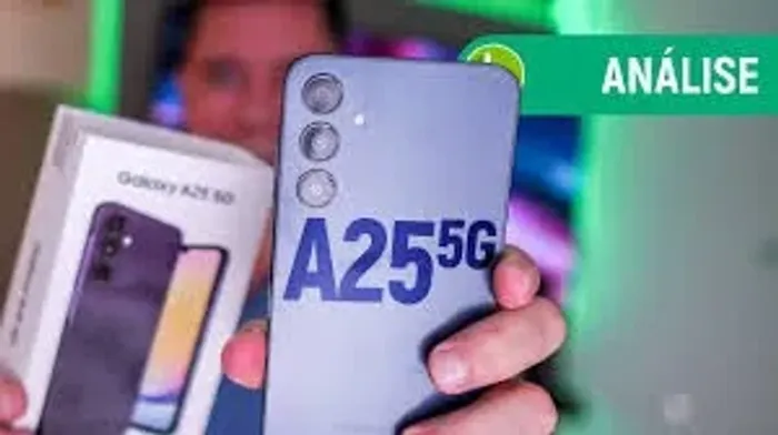 celular a25 com 256 gigas de memoria e 5 g super novo 100% cuidado aparelho com caixa