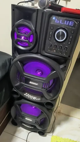 Vende-se caixa de som amvox 2200W