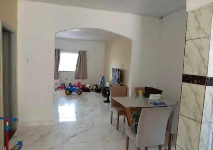 Vende-se casa na Guariroba