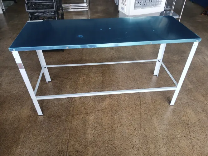Mesa Bancada Apoio Desmontável 1,60 x 0,60 tampo Inox