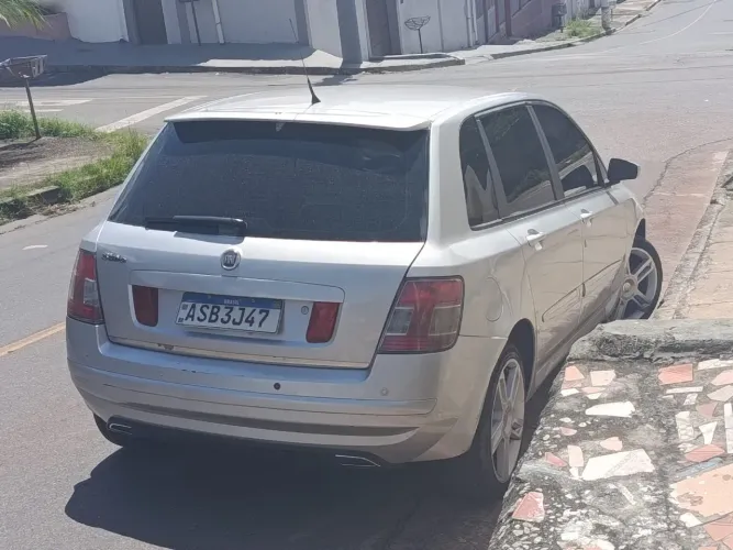 Fiat Stilo Dualogic 1.8 Flex 8V 5P 2010