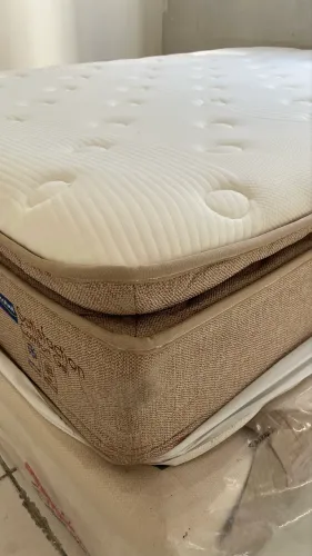 Cama box- Colchão + base