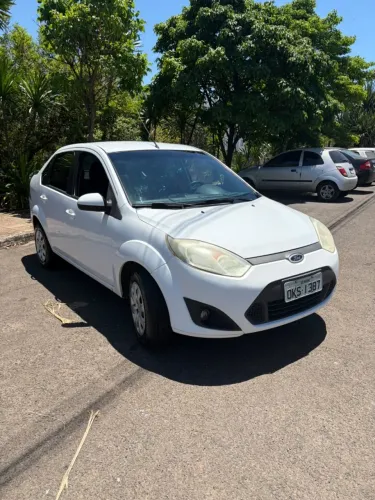 Ford Fiesta Sed. 1.6 8V Flex 4P 2013