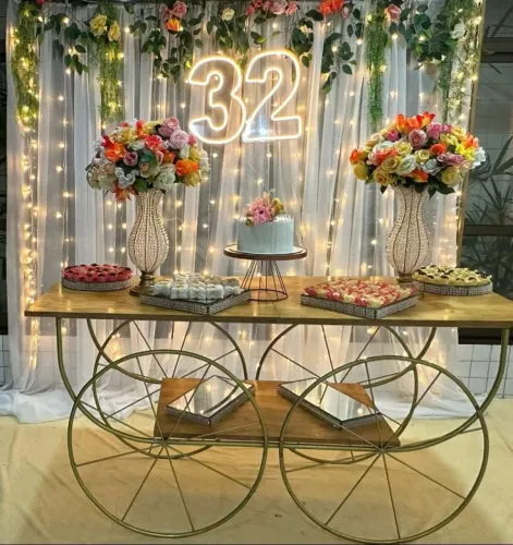 Mesa carroça, leds , kit de mesa alugo para sua festa e eventos 