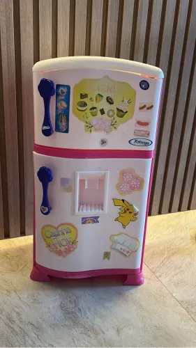 vendo geladeira de brinquedo