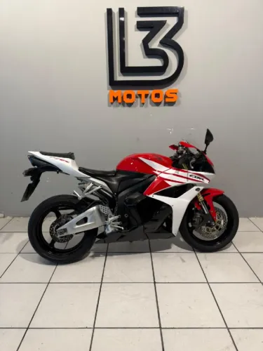 HONDA CBR 600 RR.