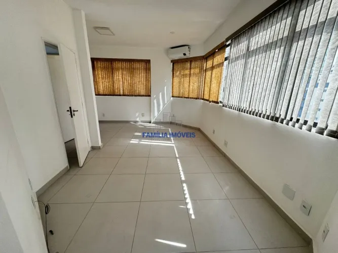 Comprar sala comercial na Pompéia em Santos