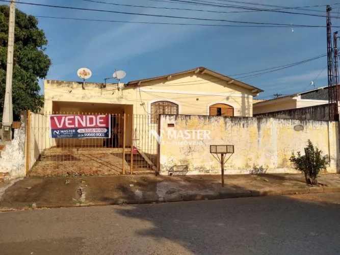 Casa com 3 dormitórios à venda, 150 m² por R$ 280.000,00 - Jardim Monte Castelo - Marília/