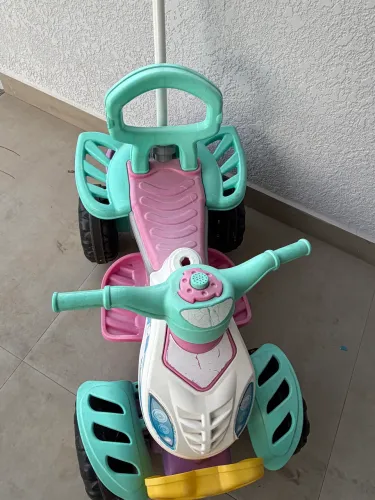 Triciclo Infantil Feminino - Usado