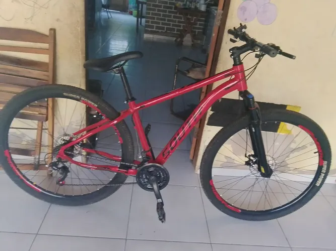 Bicicleta aro 29 GTI está em perfeito estado tenho o documento e tudo do produto