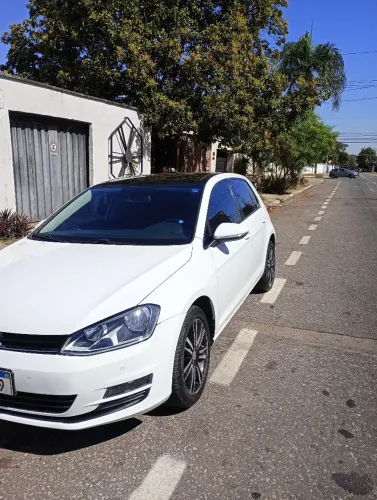 Volkswagen Golf Comfortline 1.6 MSI Total Flex Aut. 2016