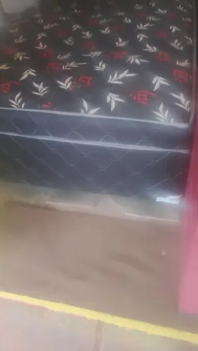Vendo uma cama casal nova