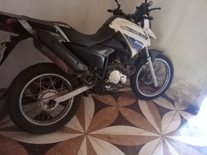 Vende uma Yamaha crosser 150