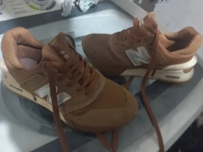 Tênis new balance 997s marrom
